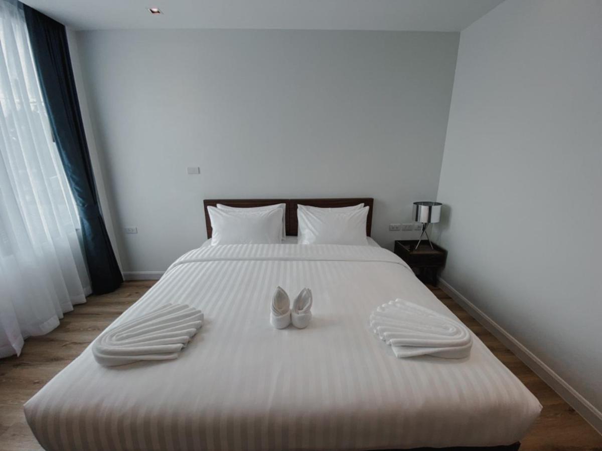 Play Poshtel & Cafe' Hotel Krabi Exterior photo